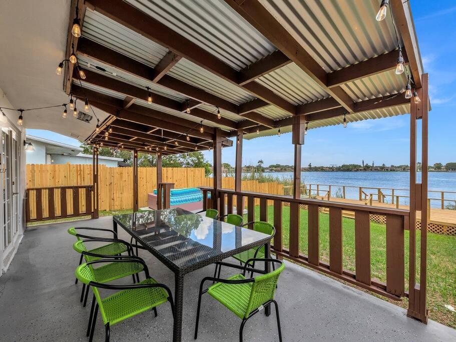 Supervilla - Lakefront - Sunsets, Kayaks, Grill Форт-Лодердейл Екстер'єр фото