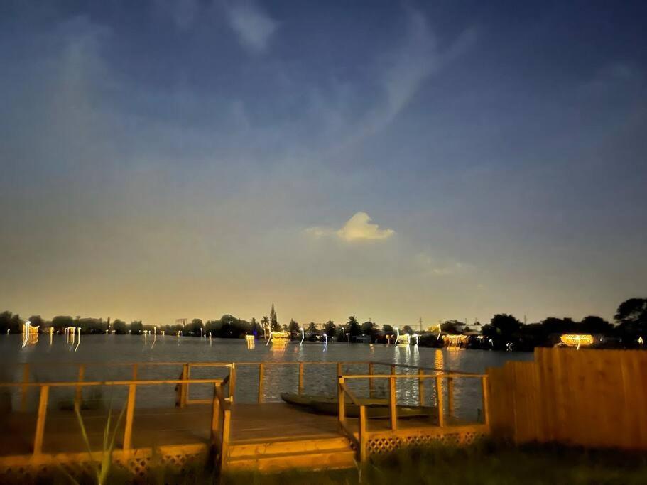 Supervilla - Lakefront - Sunsets, Kayaks, Grill Форт-Лодердейл Екстер'єр фото